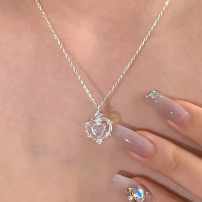 Exquisite Starry Sky Planet Light Luxury Temperament Necklace Star Moon Versatile Clavicle Chain Womens Christmas Jewelry Gift